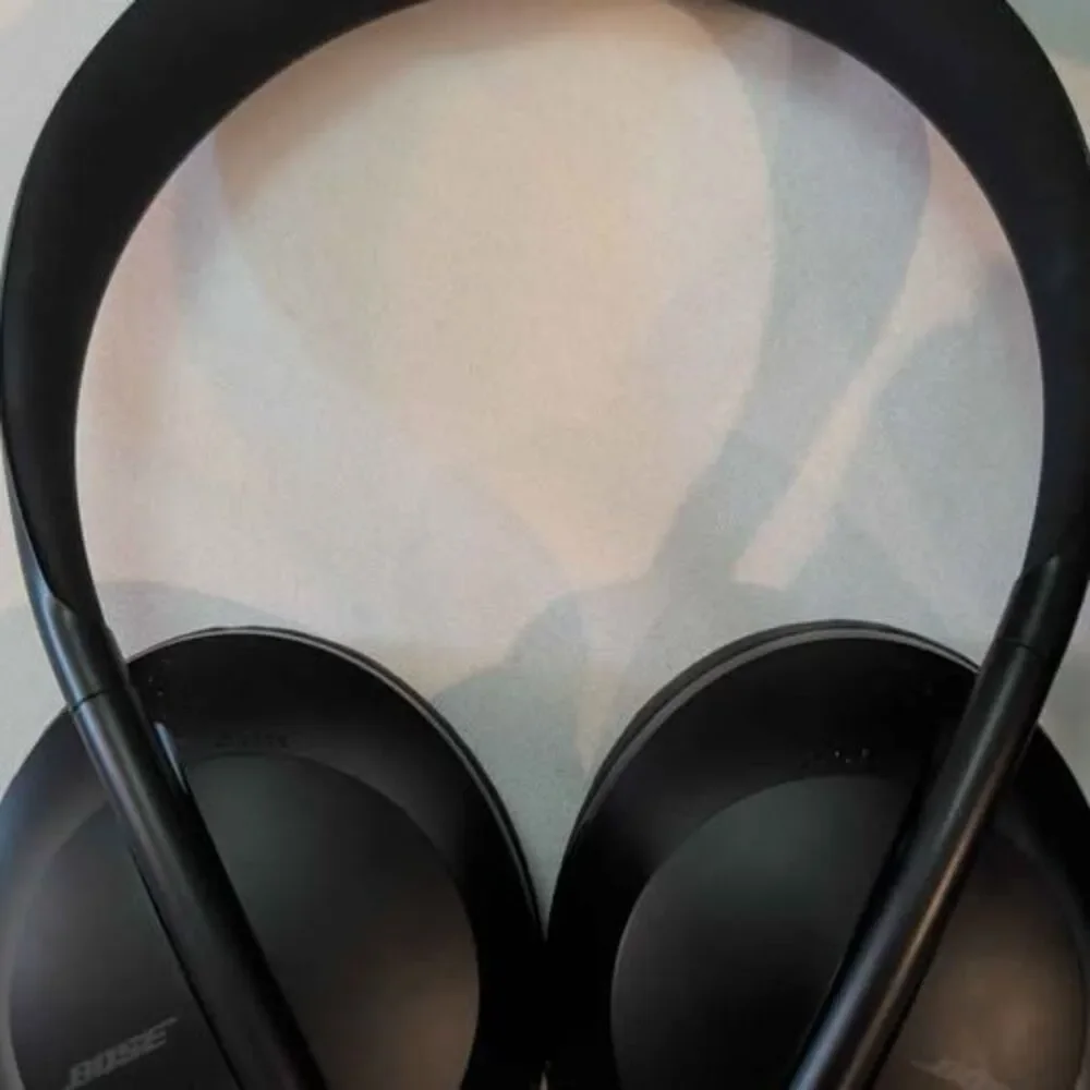 Microsoft HoloLens 2 Mixed Reality Headset AR + Bose 700 TESTED / WORKING